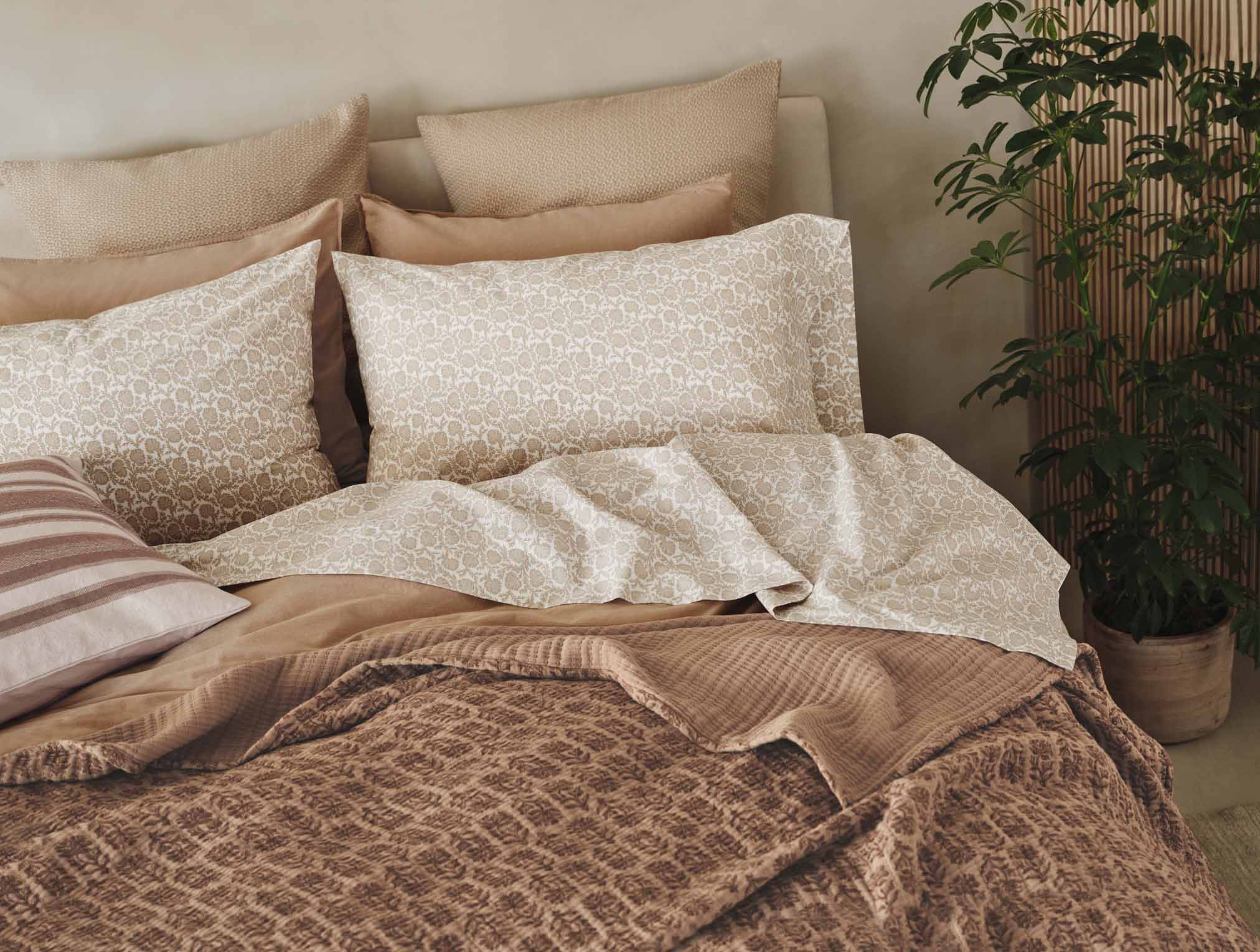 Coyuchi Organic Print Percale Sheet Set - Image 2