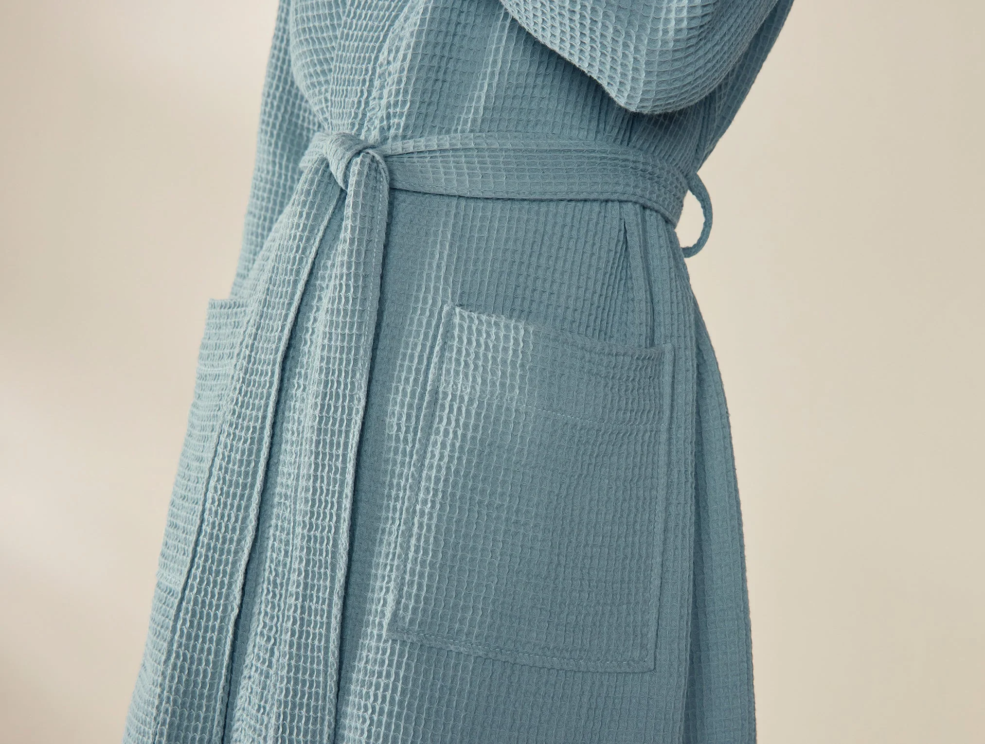 Coyuchi Unisex Organic Waffle Robe - Image 8