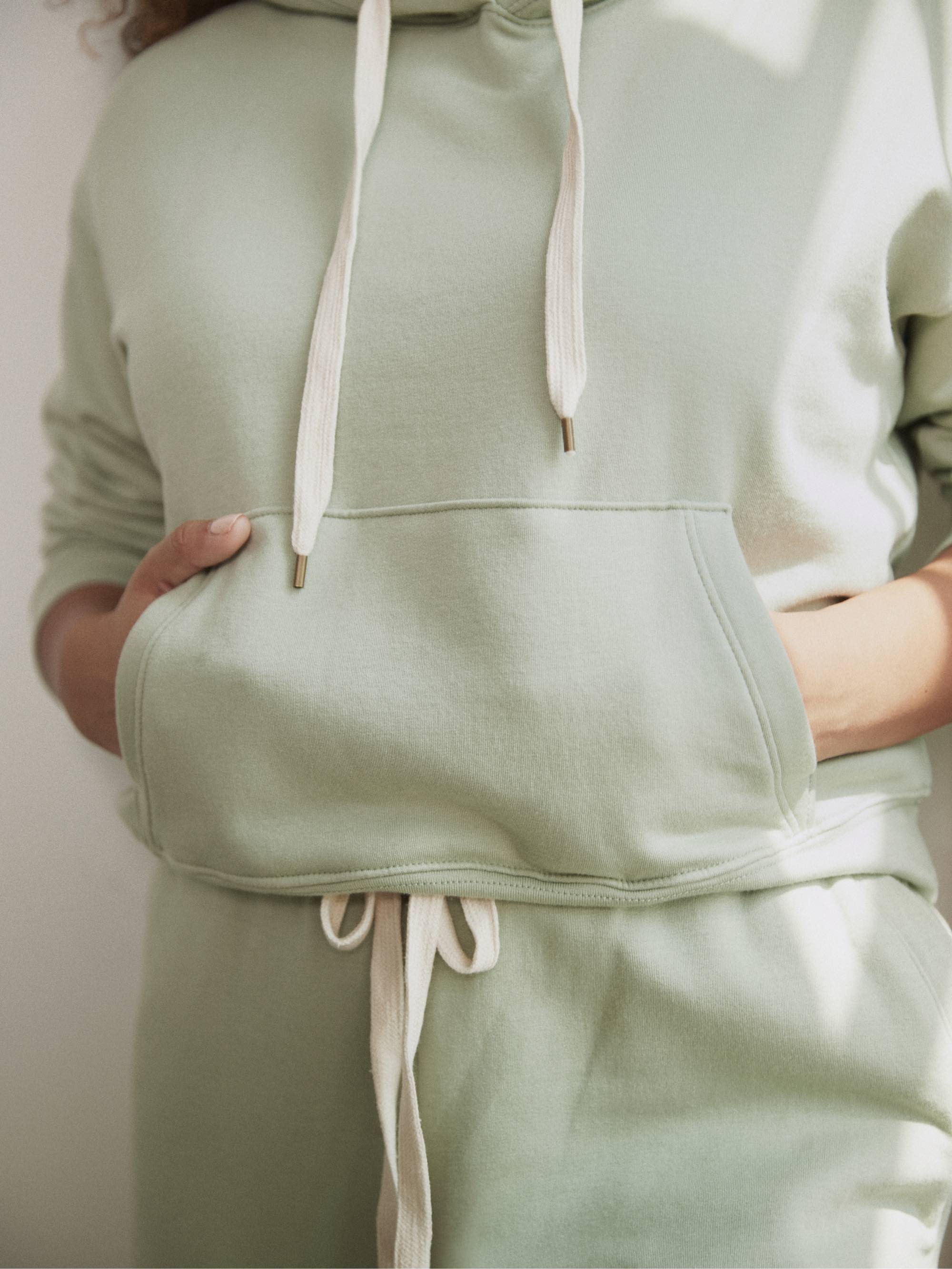 Fleece Cropped Hoodie - Image 15