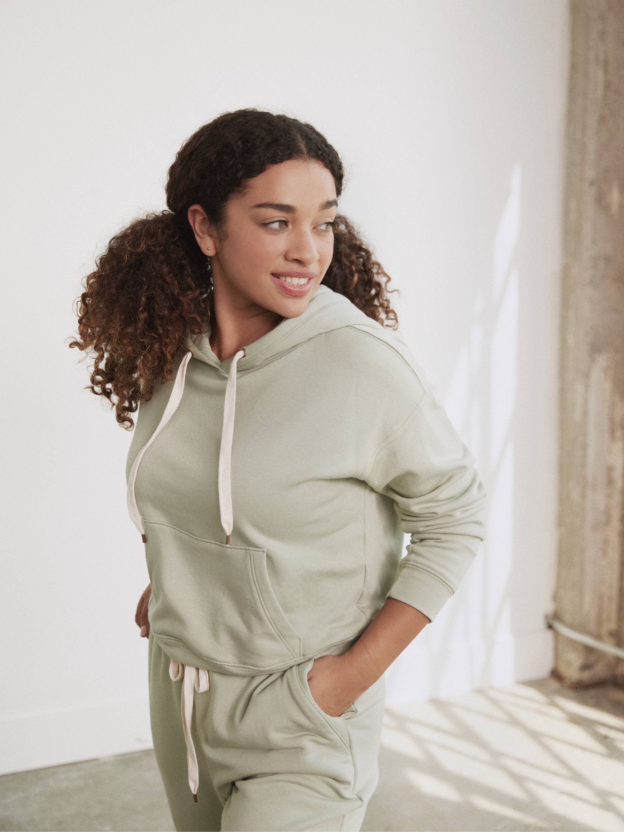 Fleece Cropped Hoodie - Image 16