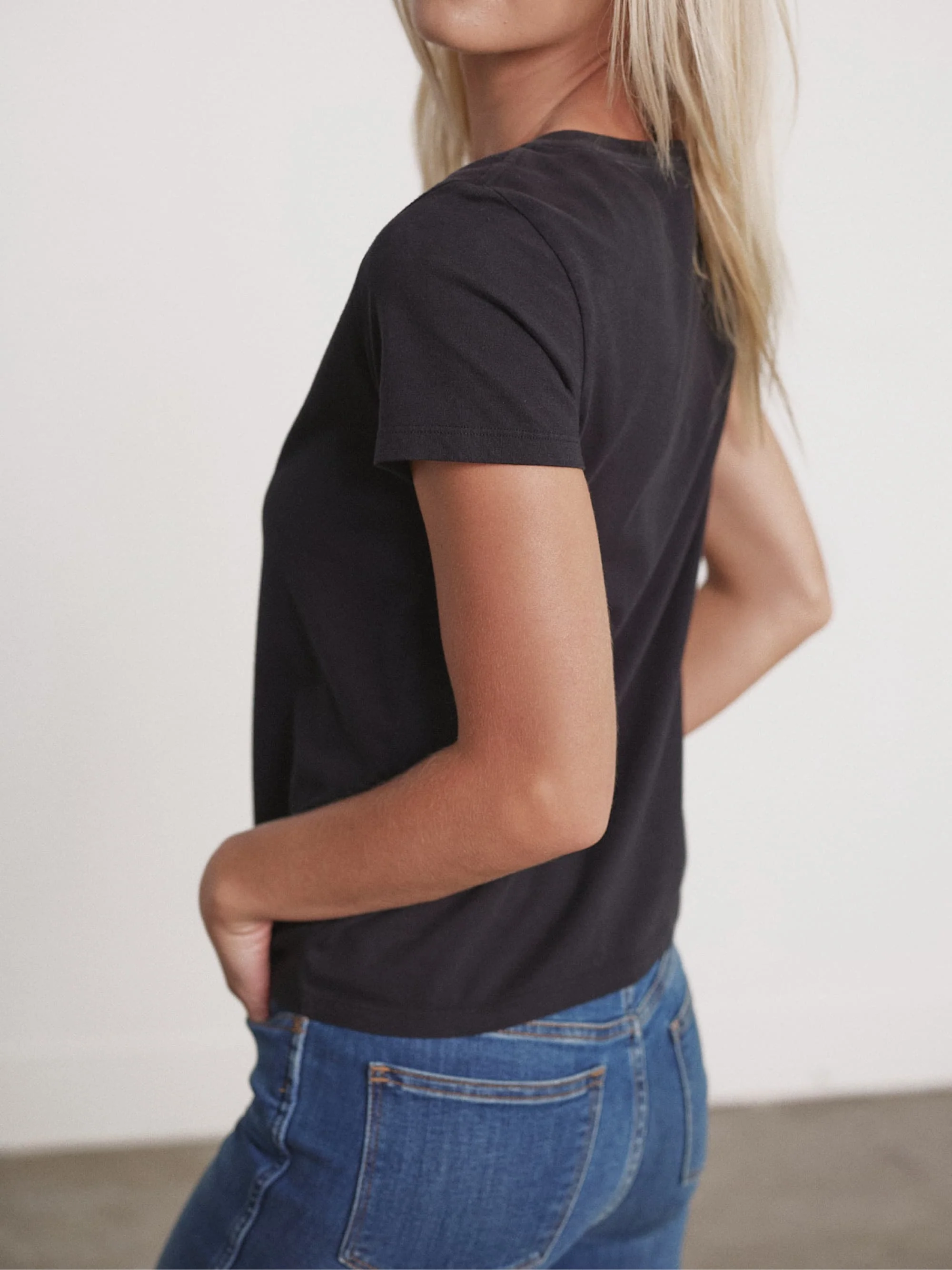 Organic V-Neck Tee - Image 5