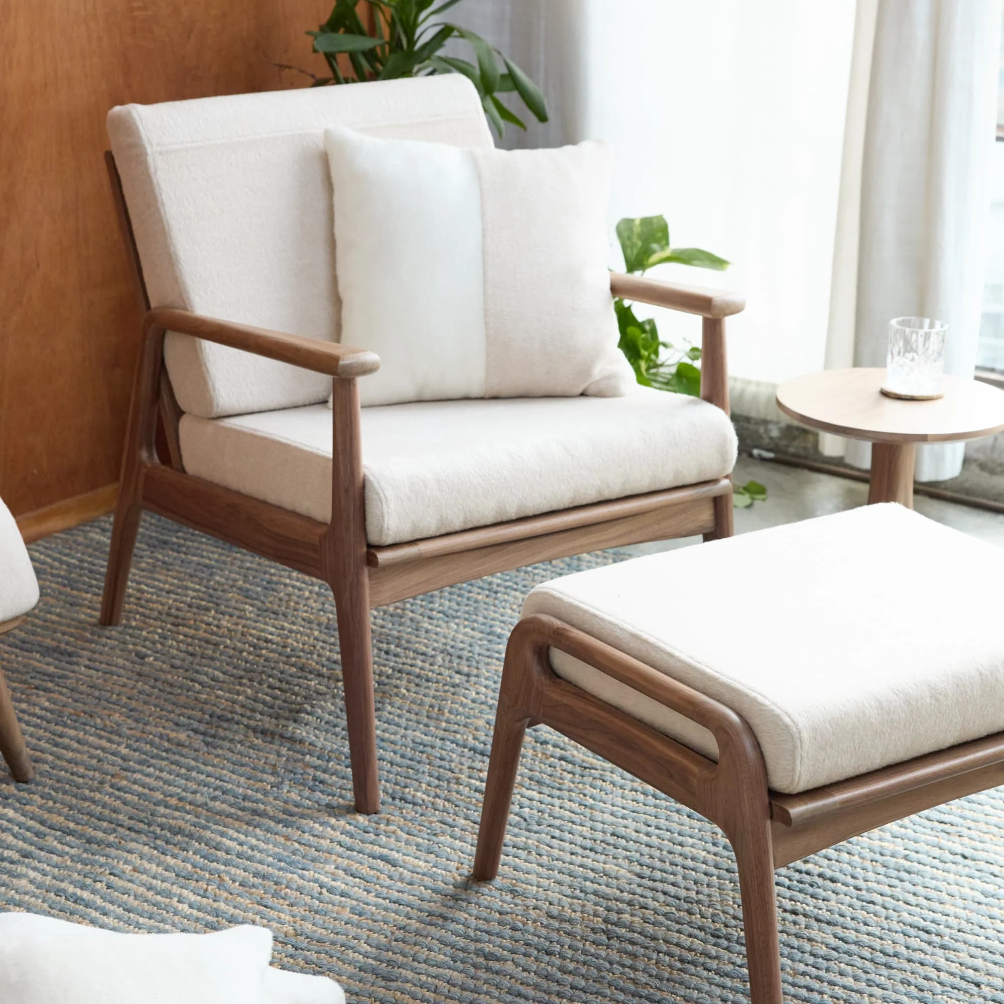 Lounge Chair and Ottoman - Image 19