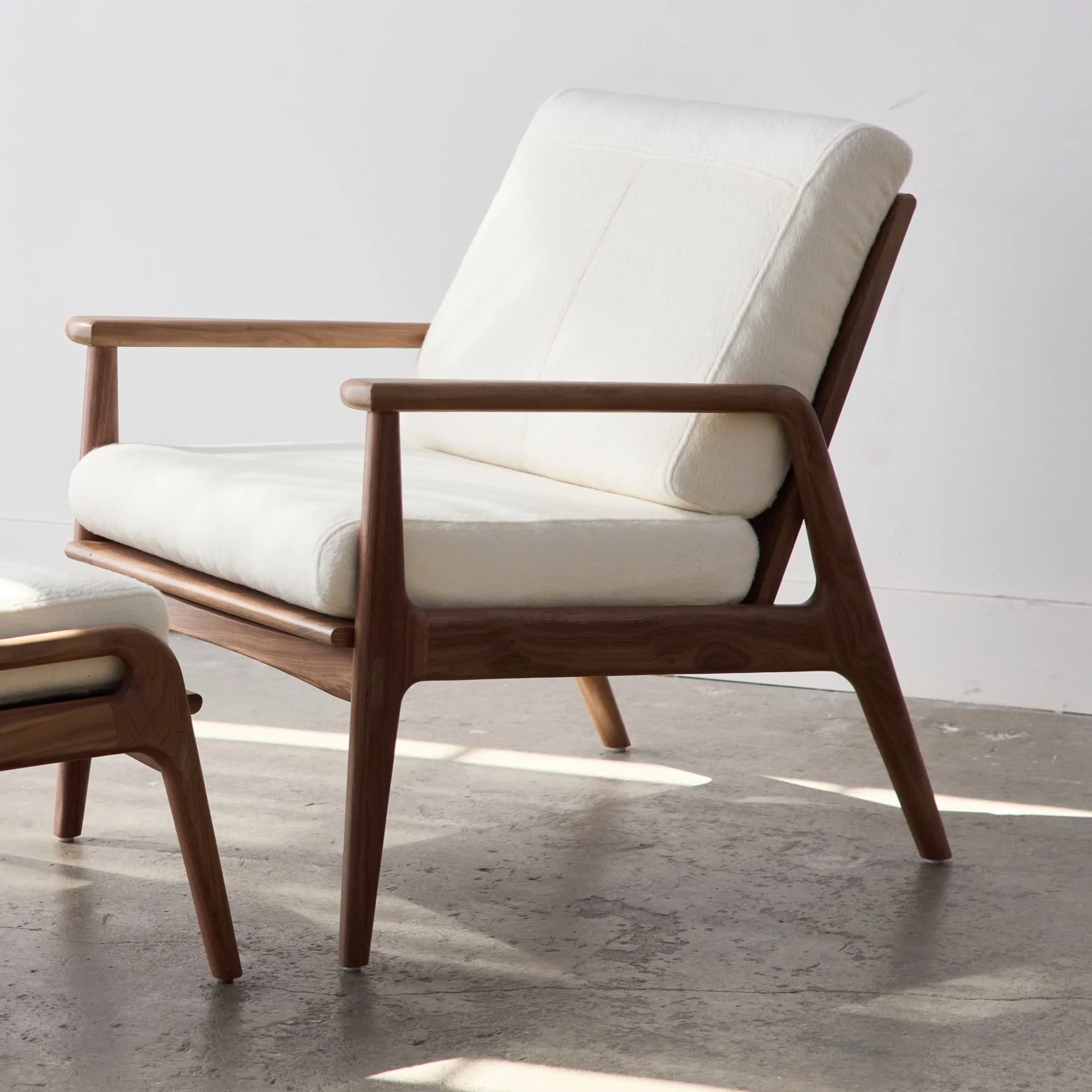 Lounge Chair and Ottoman - Image 25
