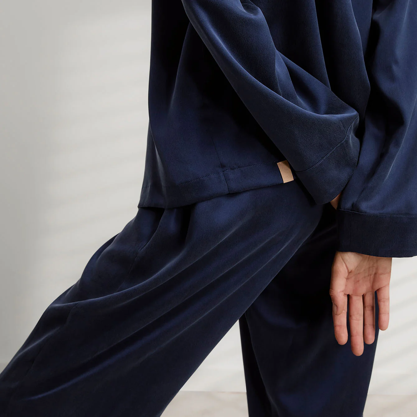 Lunya Washable Silk Long Sleeve Pant Set - Image 4