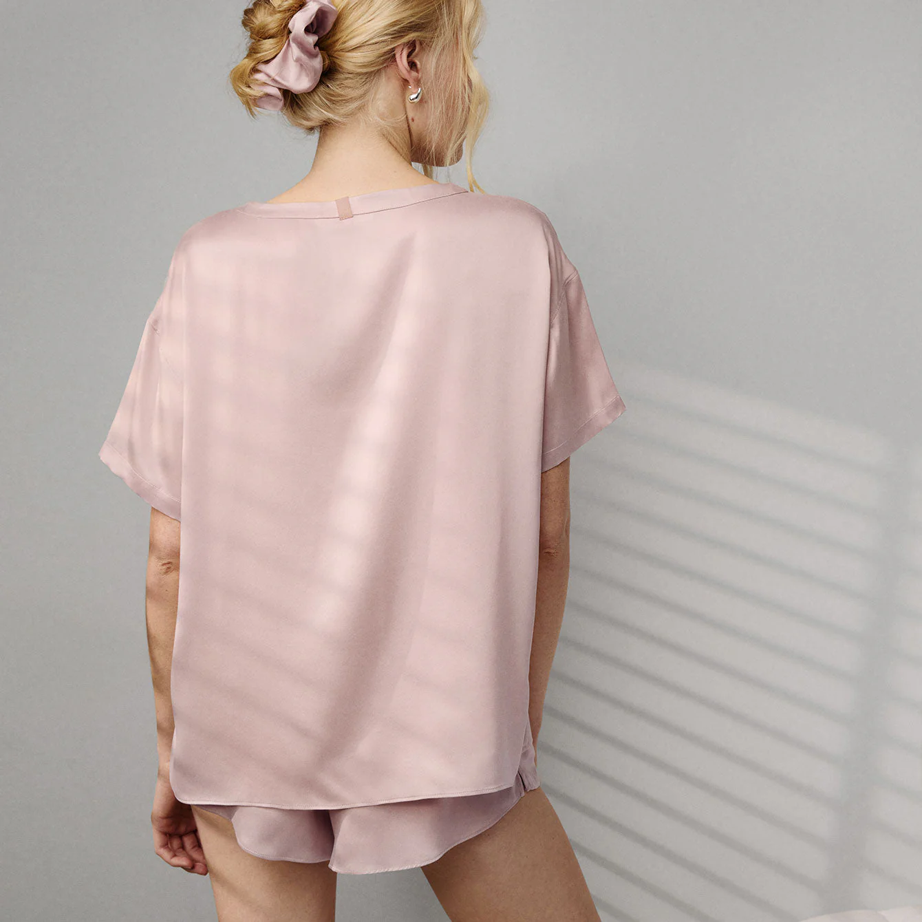 Lunya Washable Silk Tee Short Set - Image 3