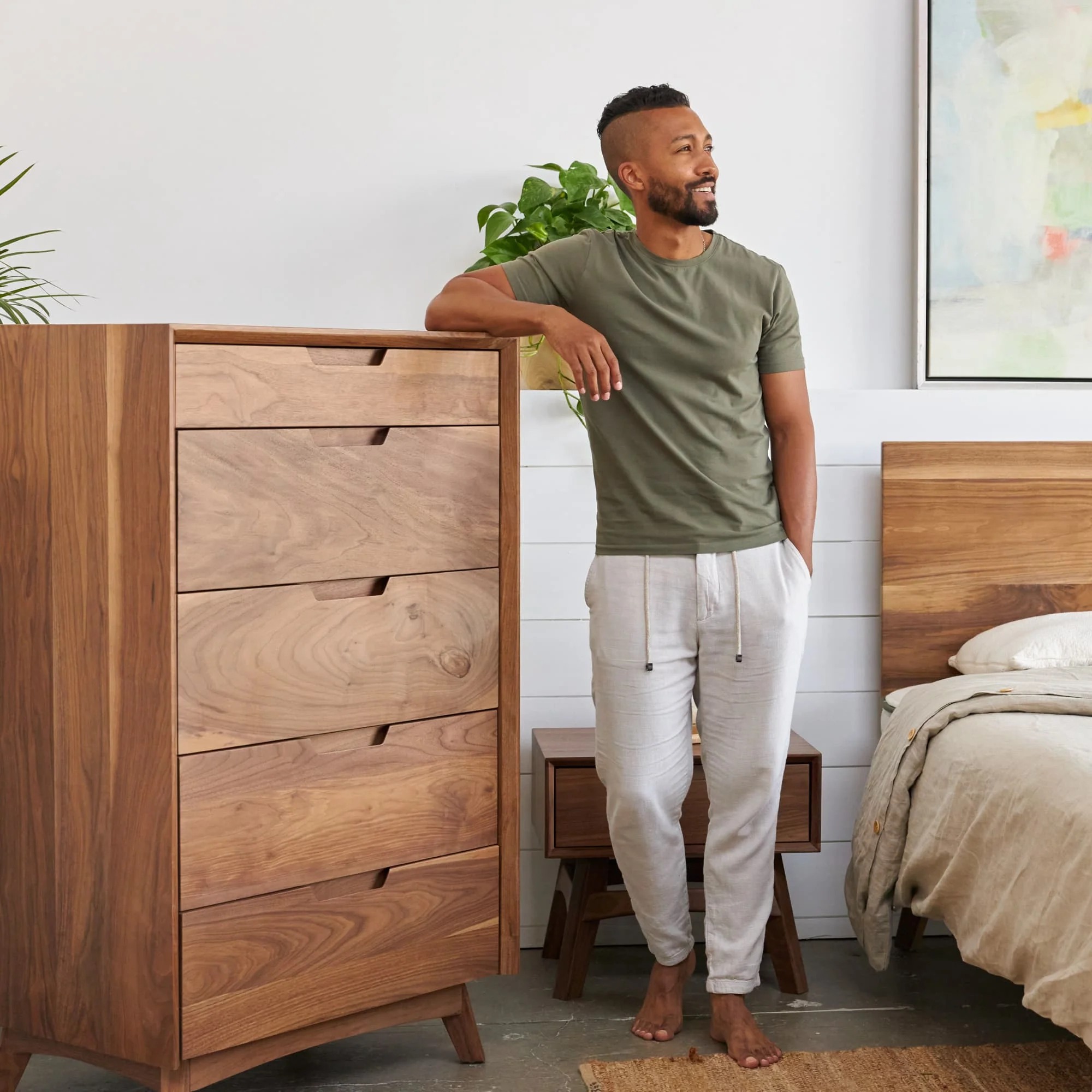 Mid-Century Modern Dresser - Image 3