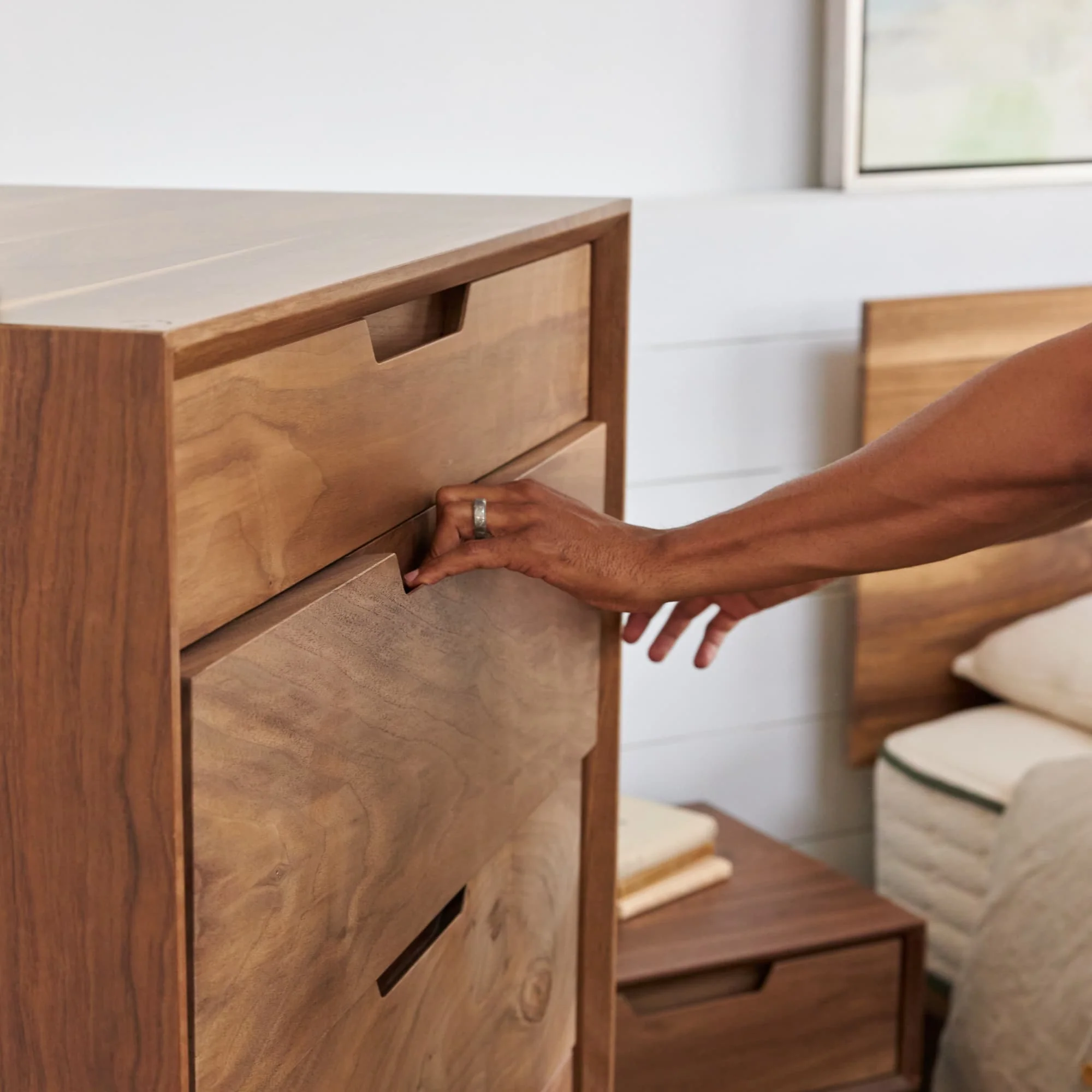 Mid-Century Modern Dresser - Image 6