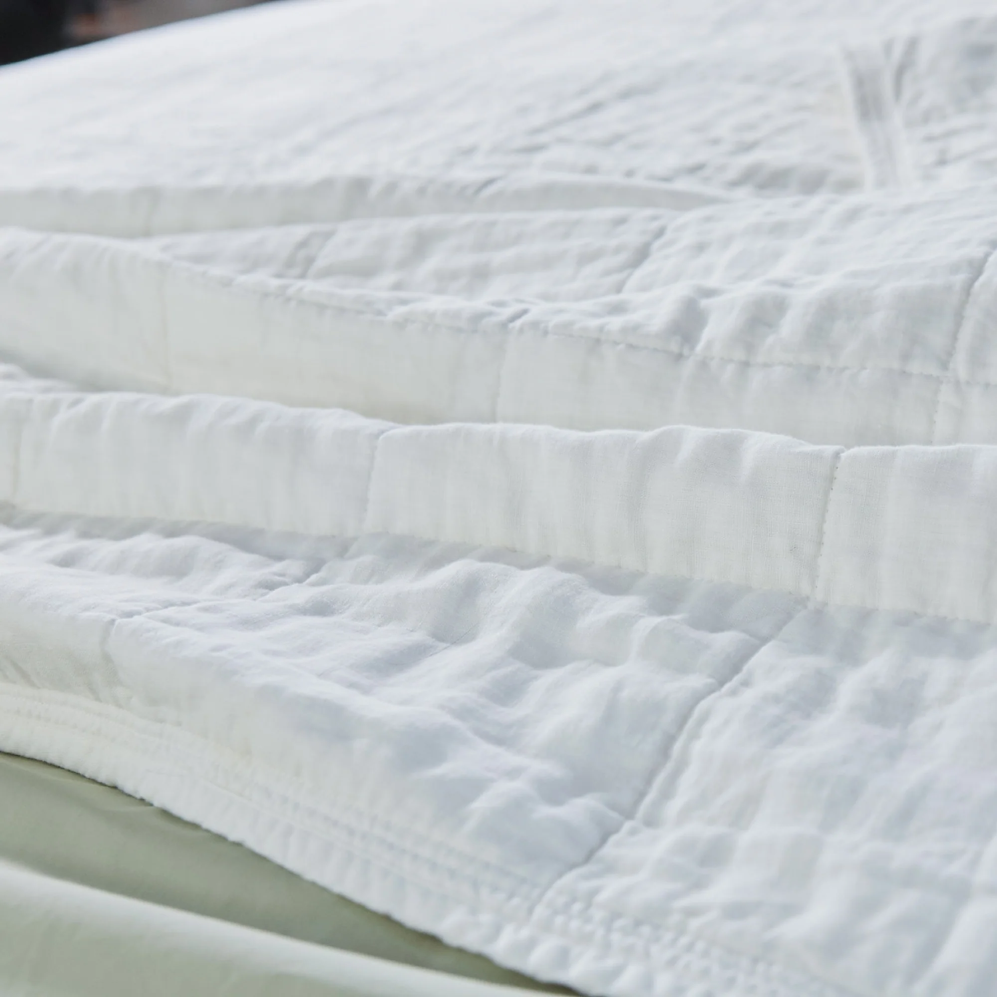 Natural Linen Quilt - Image 7