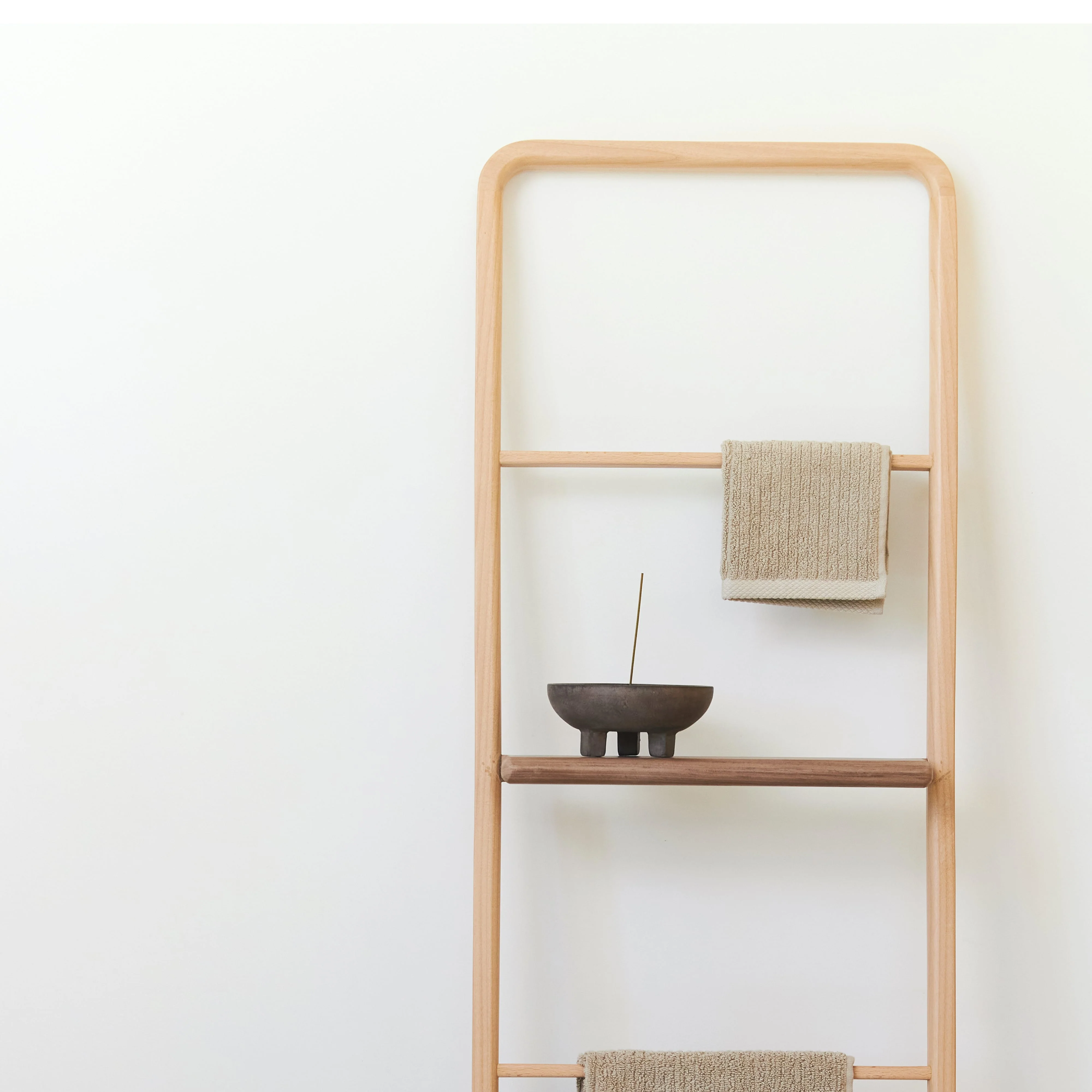 Wooden Towel Ladder - Image 7