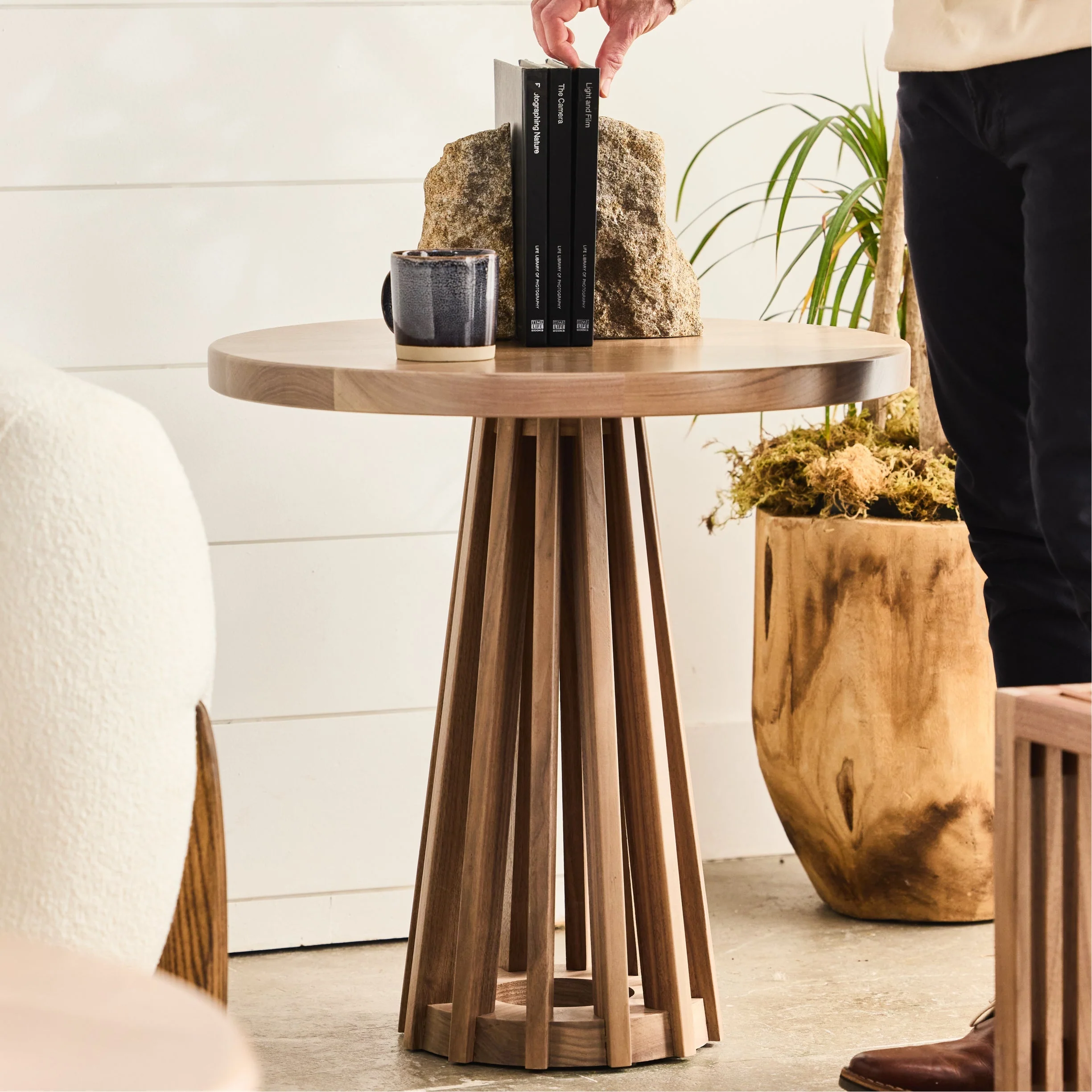 Zero Waste Accent Table - Image 9
